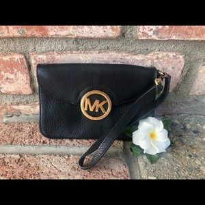 Michael Kors leather wristlet